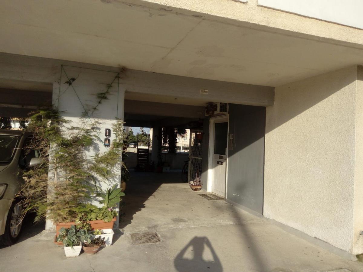 Ferienwohnung Lighthouse Larnaka Exterior foto