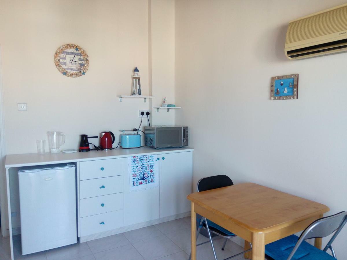 Ferienwohnung Lighthouse Larnaka Exterior foto