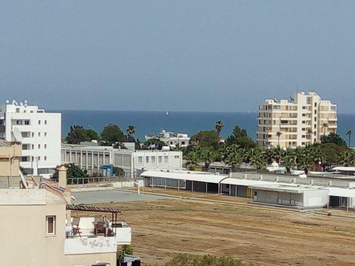 Ferienwohnung Lighthouse Larnaka Exterior foto
